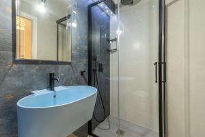 Ένα μπάνιο στο Casa Luna