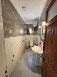 A bathroom at Luna House Asala Beach