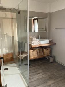 Galería fotográfica de B&B La Locanda dei Gatti en Donato 7 fotos más