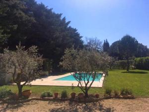 Gallery image of Provencal farmhouse, pool, pool house, countryside Plan d’Orgon, Provence - 8 people in Cavaillon +30 photos