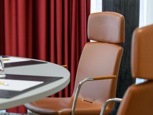 A seating area at Mercure Hotel Erfurt Altstadt