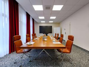 The business area and/or conference room at Mercure Hotel Erfurt Altstadt