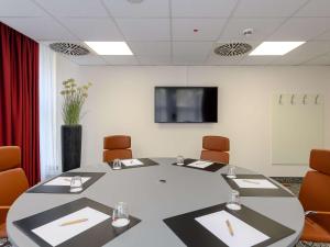 The business area and/or conference room at Mercure Hotel Erfurt Altstadt