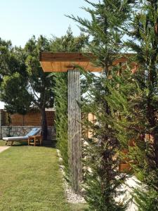 Zahrada ubytování Casa Di Pietra, a Private Retreat with Heated Pool, By ThinkVilla