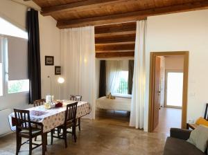 Posedenie v ubytovaní BeeHouse - La Casa delle Api Agriturismo + 26 fotografií