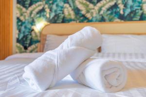 Postel nebo postele na pokoji v ubytování Mellow Poshtel - Kata Beach