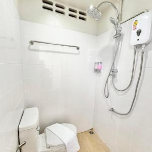 Koupelna v ubytování Yoi Hotel krabi