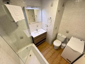 Ein Badezimmer in der Unterkunft Agi Sant Jordi