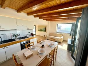 Gallery image of La Terrazza sul Mare - Apt 15 min to Fiumicino in Lido di Ostia