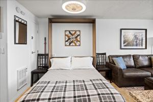 Ένα ή περισσότερα κρεβάτια σε δωμάτιο στο Brian Head Condo Rental +15 φωτογραφίες