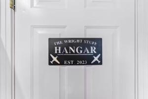 Сертифікат, нагорода, вивіска або інший документ, виставлений в The Wright Stuff OBX