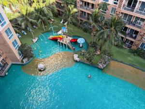 Atlantis Condo Resort 내부 또는 인근 수영장