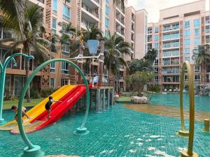 Atlantis Condo Resort 내부 또는 인근 수영장
