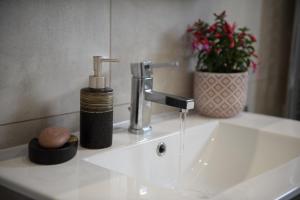 Fotografie z fotogalerie ubytování Seaview Cottage - Calmare v destinaci Petrití