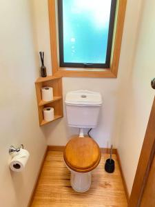 Kopalnica v nastanitvi Collingwood Escape - Spacious and Modern Getaway in Collingwood with a View