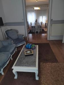 Afbeelding uit fotogalerij van Maison Charmante in Vervins +15 foto's