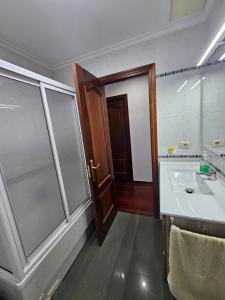 Ένα μπάνιο στο A dos Piscos