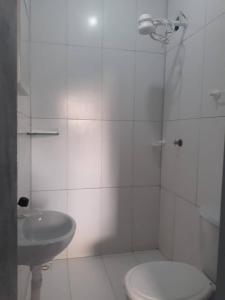 Gallery image of Quarto em Pousada - Suíte a 7 minutos do mar in Rio Tinto