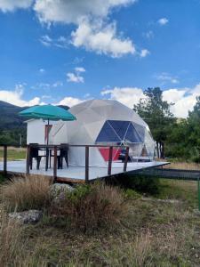 Příroda nedaleko luxury tent