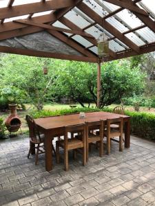 Κήπος έξω από το Sherwood Park bed and breakfast