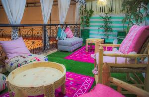 Posezení v ubytování Riad MSholidays jacuzzi privatisé Marrakech