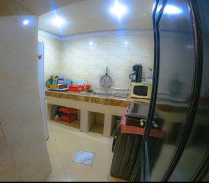 Kuchyň nebo kuchyňský kout v ubytování Riad MSholidays jacuzzi privatisé Marrakech