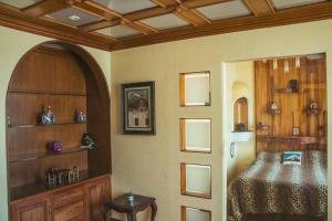 Ảnh trong thư viện ảnh của Luxury villa with pool - 14 bedrooms Cholula ở Acatepec