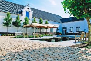 En hage utenfor Hotel Aulnenhof