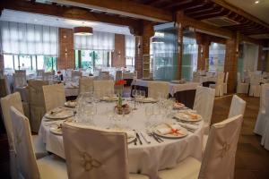 Restaurace v ubytování Hotel Venta Magullo