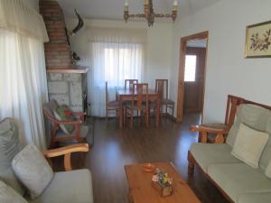 Gallery image of Holiday Home La Asomailla in Hoyos del Espino