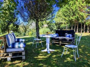 Gallery image of Maison spacieuse avec jardin clos, proche de Sarlat, idéale pour familles et enfants - FR-1-616-178 in Proissans