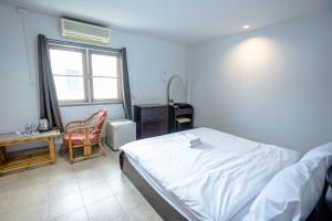 Billede fra billedgalleriet på XX Mitr Inn HuaHin Beach i Hua Hin + 52 billeder