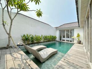 BoBos Villa Echoの敷地内または近くにあるプール