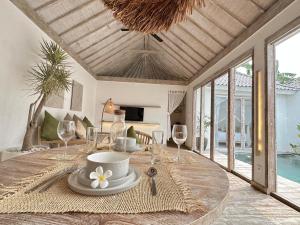BoBos Villa Echoの敷地内または近くにあるプール