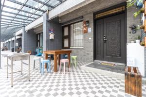 Fotografie z fotogalerie ubytování 小品包棟民宿4-18人一一近傳藝親水公園羅東夜市 v destinaci Ch'ing-shui