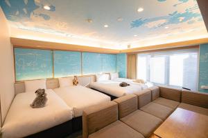 GOLD STAY Nagoya Sakae ゴールドステイ名古屋栄客房内的一张或多张床位