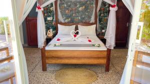 Postel nebo postele na pokoji v ubytování Seashore Beach hotel