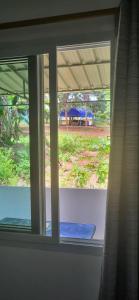 Aed väljaspool majutusasutust Corsita Resort Koh Mak