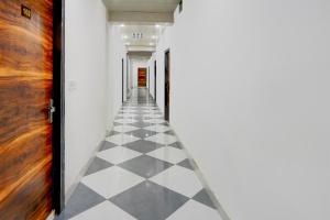 Fotografie z fotogalerie ubytování Hotel Down Town - Noida Sector 15 v destinaci Noida