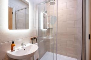 Vannituba majutusasutuses The Stables +17 fotot