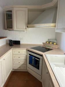 2 bedroom apt near Como lake 주방 또는 간이 주방