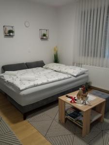 Postel nebo postele na pokoji v ubytování FIOLICA + 12 fotografií