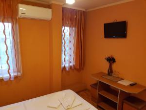 Μια τηλεόραση ή/και κέντρο ψυχαγωγίας στο Motel Al Capone