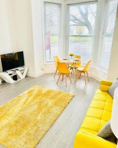 Posezení v ubytování Hamilton House