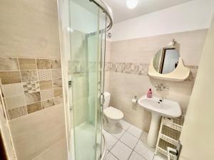 Phòng tắm tại Pension Lenka 2 +26 ảnh