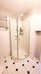 Kúpeľňa v ubytovaní HomeComfort Apartament Adonis