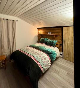 Ένα ή περισσότερα κρεβάτια σε δωμάτιο στο The Mountain View