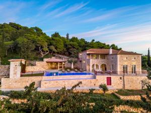 Πισίνα στο ή κοντά στο Ampia Dimora Villa