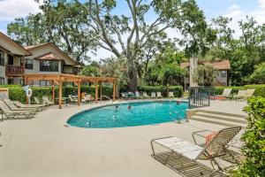 Πισίνα στο ή κοντά στο Harbour Oaks, Unit 506