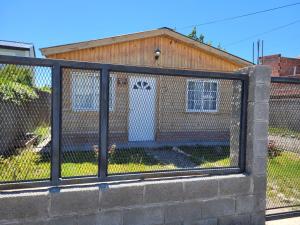 Το κτήριο όπου στεγάζεται  η παραθεριστική κατοικία